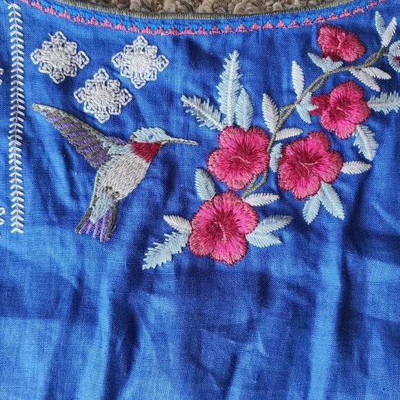 John Mark Women's Shirt‎ Size Large Blue Embroidered Floral Short Sleeve - Picture 3 of 8